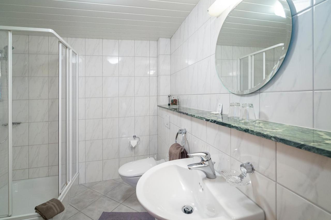 Hotel Zum Lindenbaum Finnentrop Zewnętrze zdjęcie